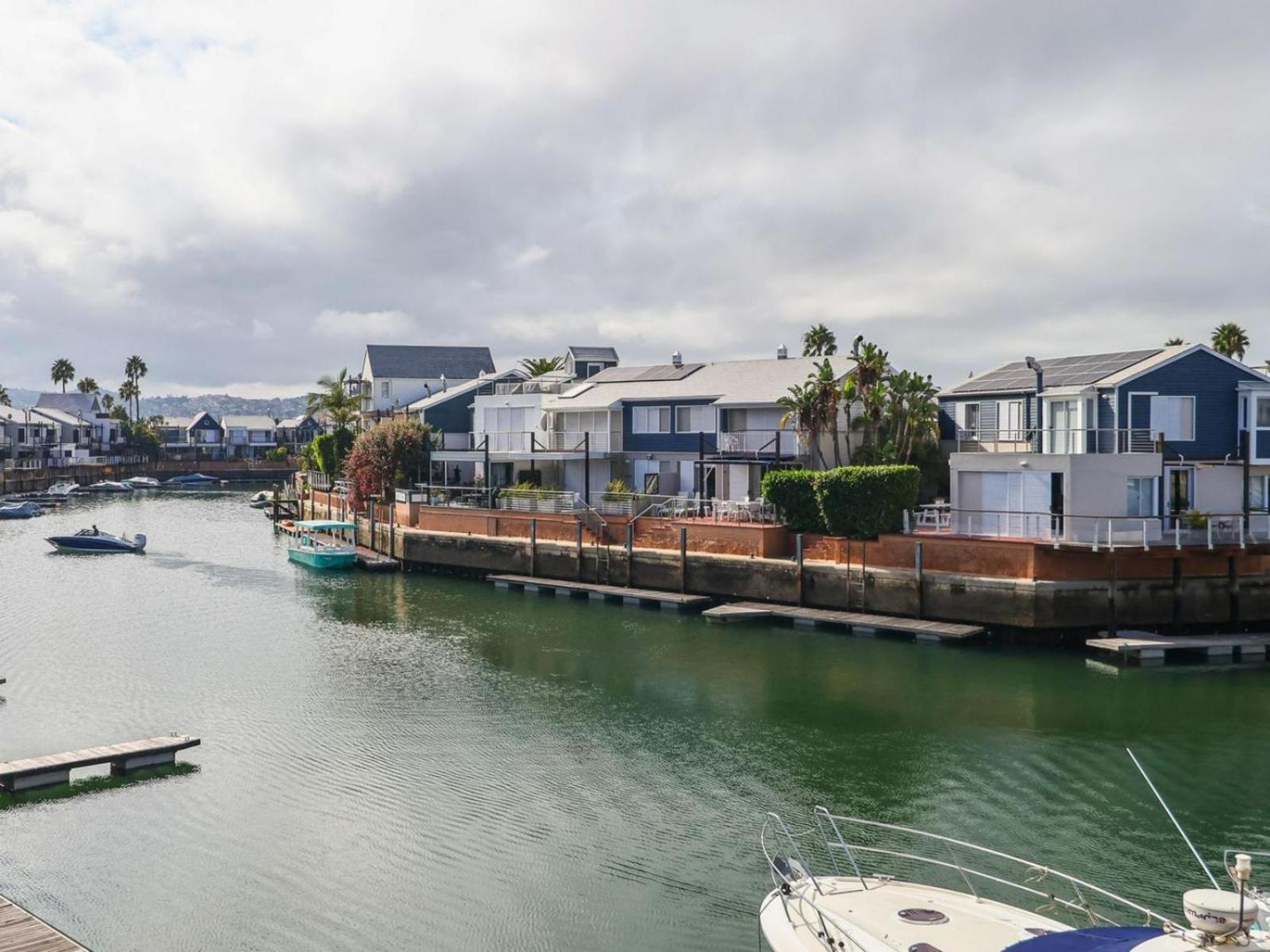 Knysna Quays Waterfront Accomodation *